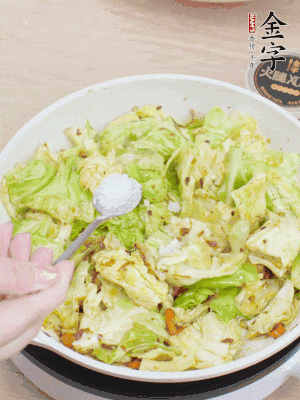 一點鹽、糖調味。